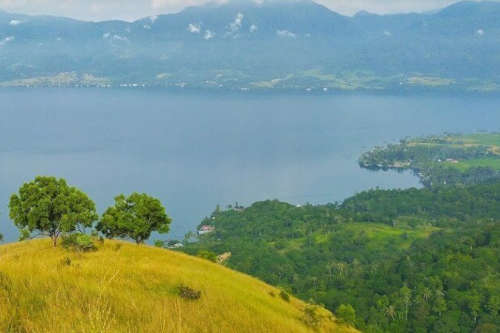 View of Sinkarak lake from Aua Sarumpun