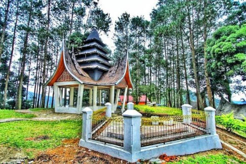 Photo of the Puncak Pato building