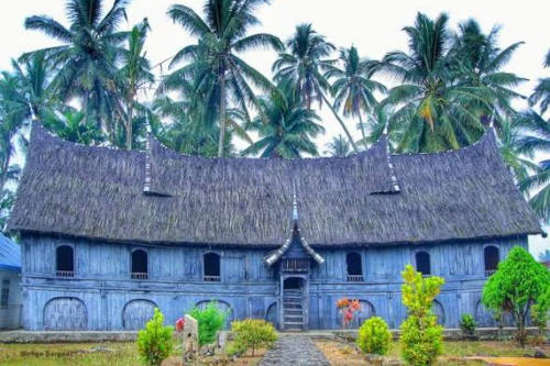 Photo of a traditional house